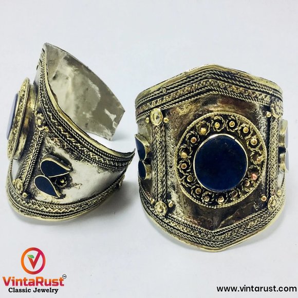 Single Vintage Kuchi Cuff Bracelet: Afghan Tribal Jewelry with Lapis Lazuli - Picture 2 of 7
